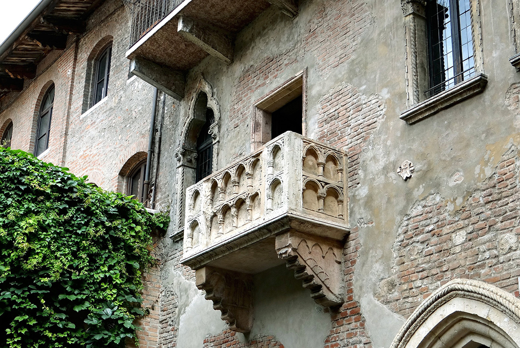 The house and balcony of Juliet in Verona